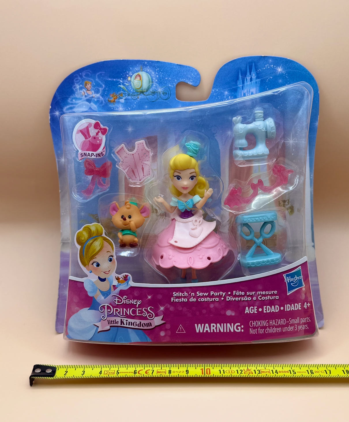 Princess Little Kingdom Stitch ‘n Sew Party Playset – Cinderella Figure with Accessories (Imperfect Packaging)