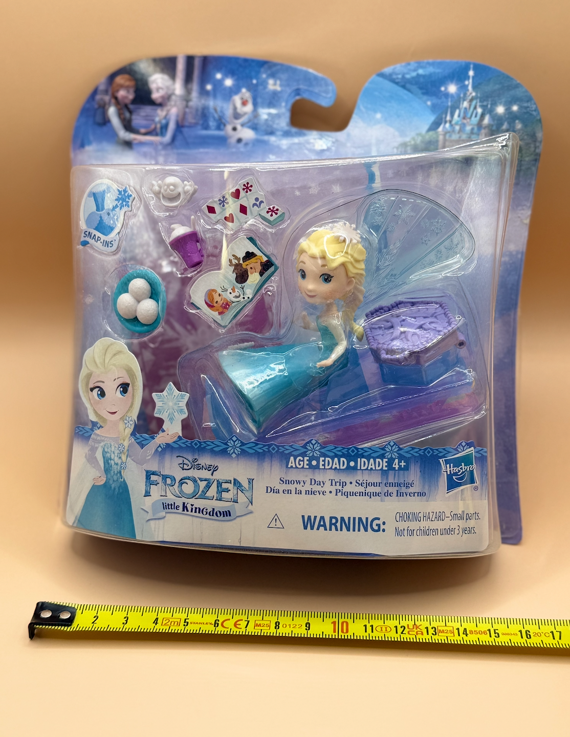 Frozen Little Kingdom Snowy Day Trip Playset – Elsa Figure with Accessories (Imperfect Packaging)