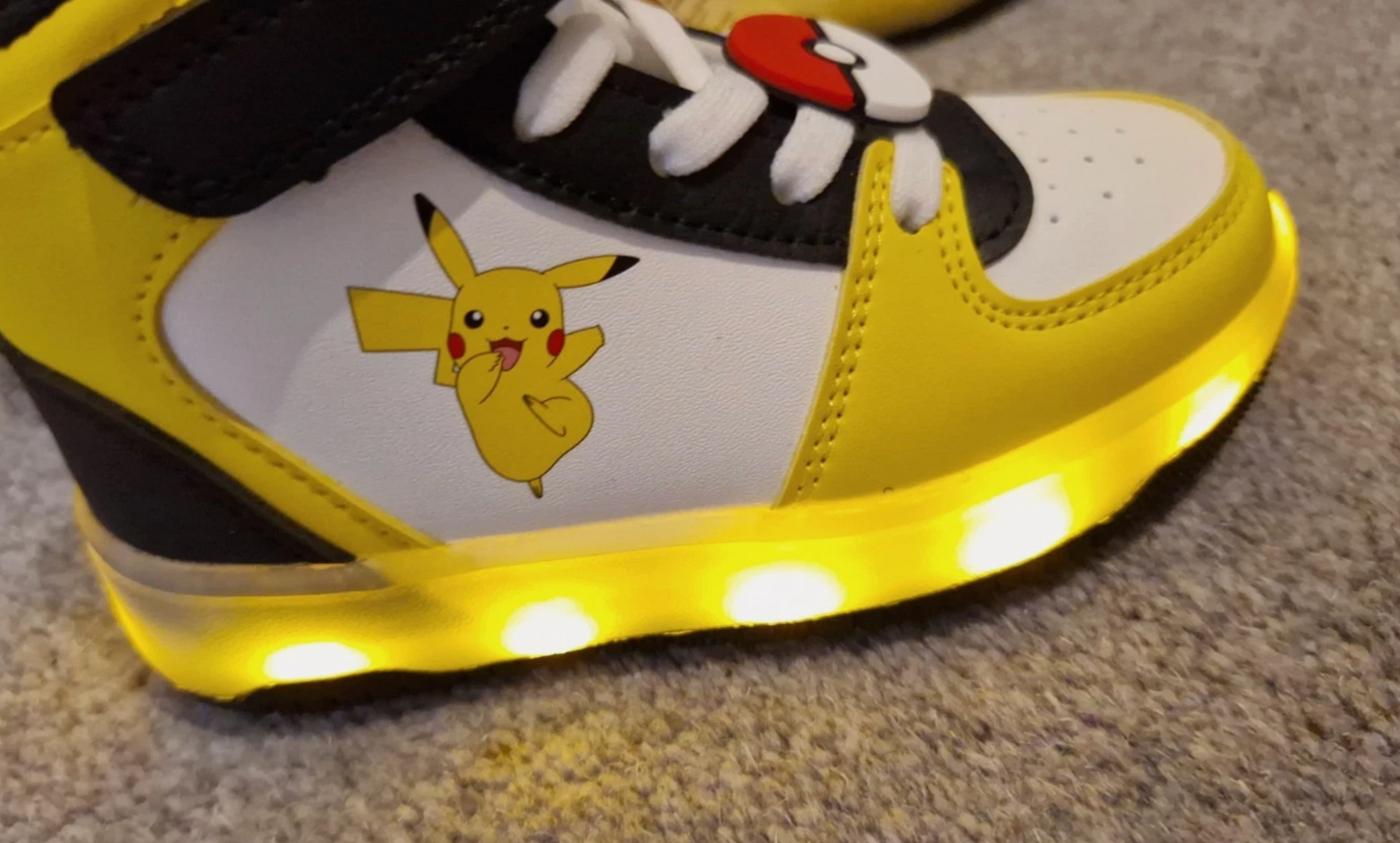 Pokemon Light Up Trainers High Top